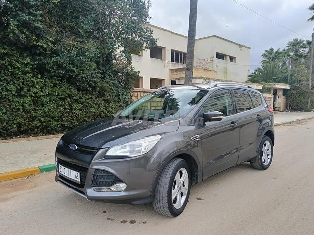 Ford Kuga Diesel Model 2016 en très bonne état