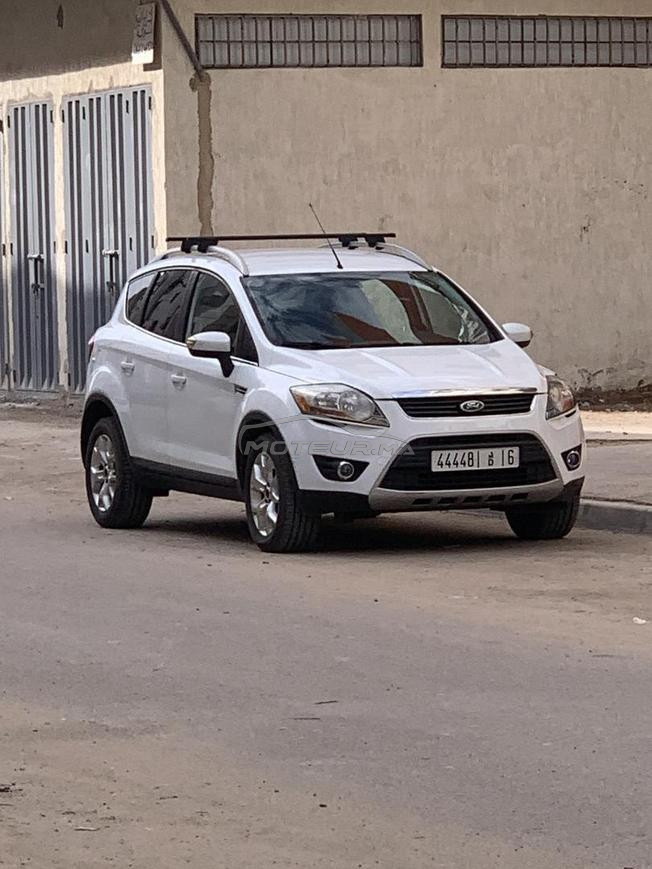 je mets en vente une voiture ford kuga
