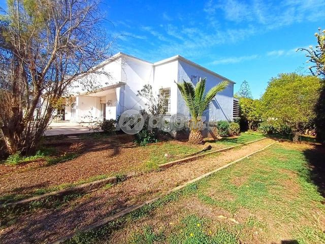 CMN-AC-1852 - فيلا للبيع في كاليفورنيا