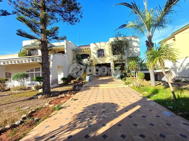 CMN-AC-1843 - فيلا للبيع في كاليفورنيا