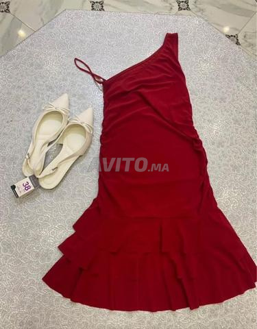 روب أحمر جودة فاخرة مع صندل