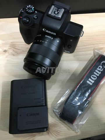 hybride Canon M 50 Avec 18-55 mm F3.5