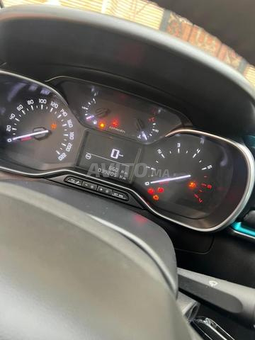 Voiture neuve première main