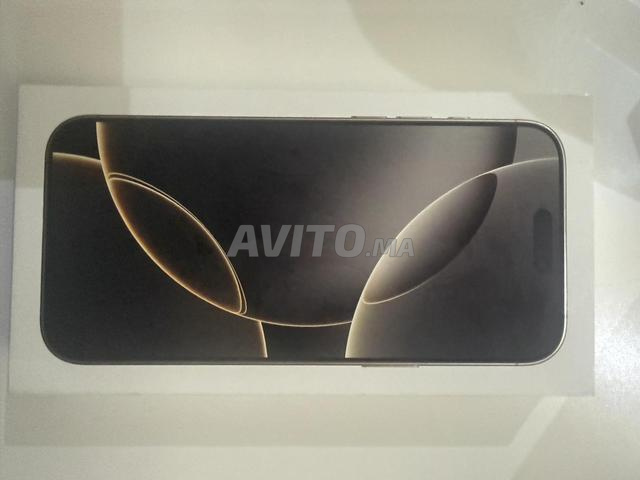 iPhone 16 Pro Max 256 GB comme neuf