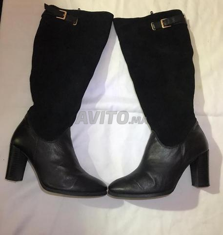 حذاء جلدي للنساء