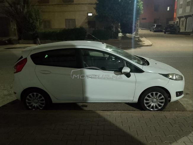 Ford Fiesta Essence Manuelle 2017 à Laâyoune