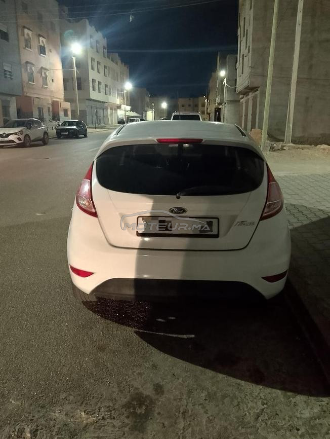 Ford Fiesta Essence Manuelle 2017 à Laâyoune