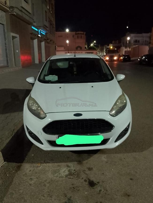 Ford Fiesta Essence Manuelle 2017 à Laâyoune