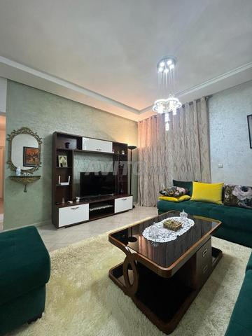 شقة للبيع 94 متر مربع في إيمي وادار مطلة على المسبح