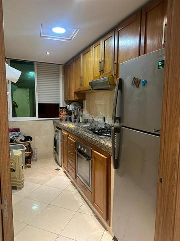 شقة مفروشة للكراء بمجمع جوار مسنانة كولف