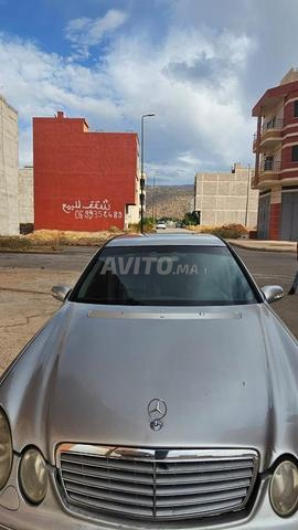Mercedes-Benz Classe E Diesel Automatique 2004 - 2