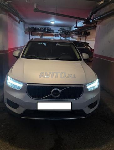 Volvo XC40 بنزين أوتوماتيكية 2022 في الدار البيضاء - 2