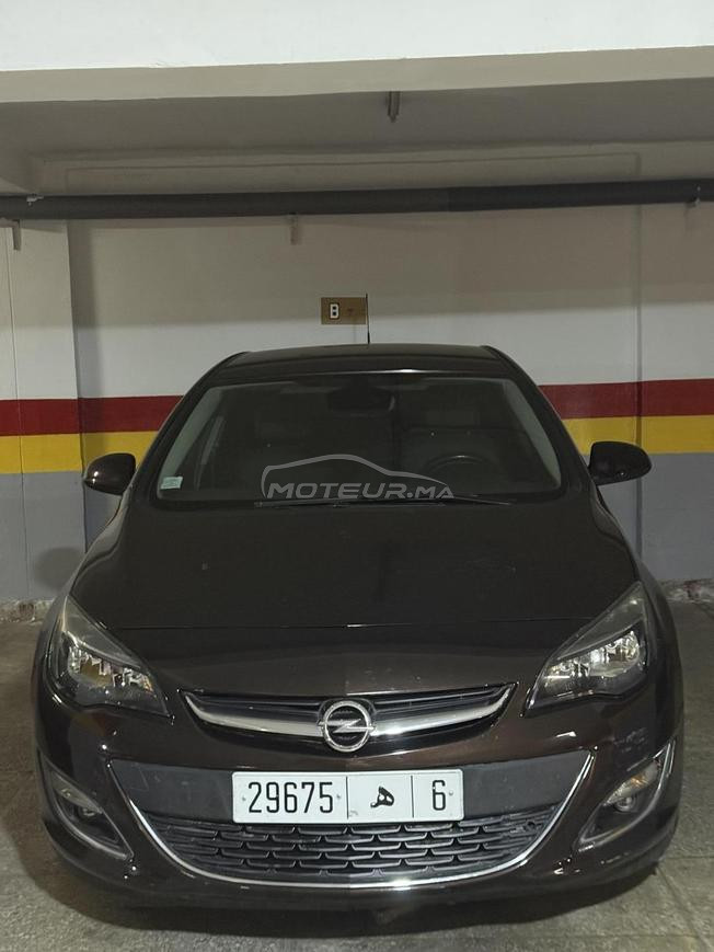 Opel Astra Diesel Manuelle 2014 à Casablanca