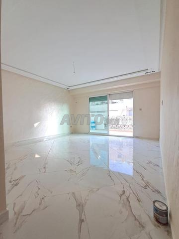 شقة 136م في Rond point du sport