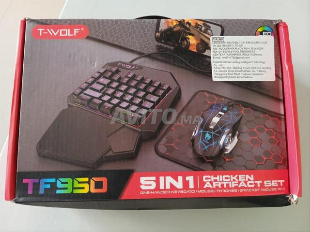 Contrôleur de jeu pour téléphones portables et tablettes