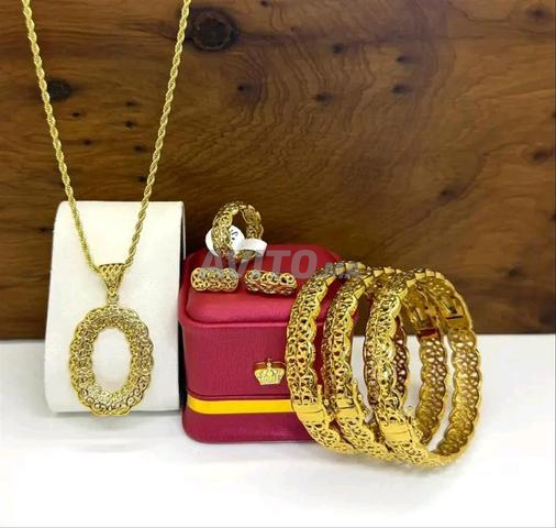 كولي بلدي هماوي يتكون من سلسلة حلقات