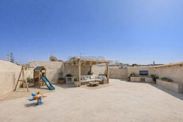 Villa en Angle au quartier Najah R1 (R2 au toit) - 2