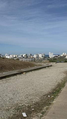 أرض محفظة 108م² في موقع جيد، بالقرب من مالاباطا