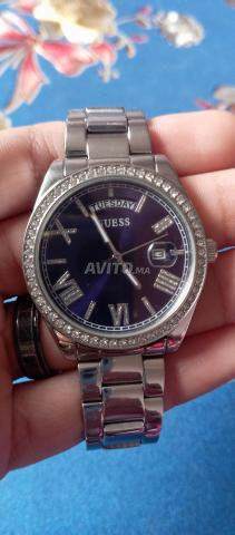 ساعة يد نسائية Guess Luna gw0307l1