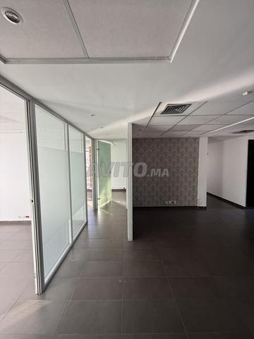 مكتب للإيجار 150 متر مربع مع تراس - المعاريف - 2