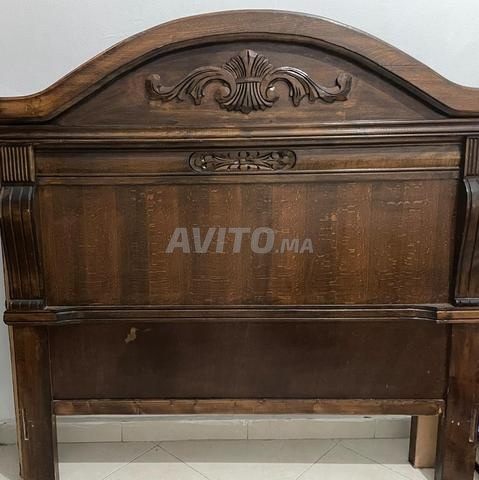 سريران للبيع.