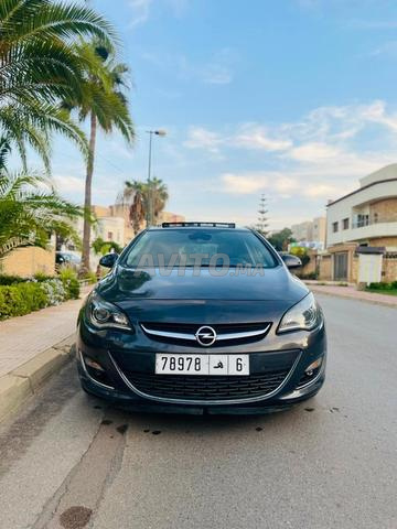 Opel Astra Diesel Manuelle 2016 à Rabat