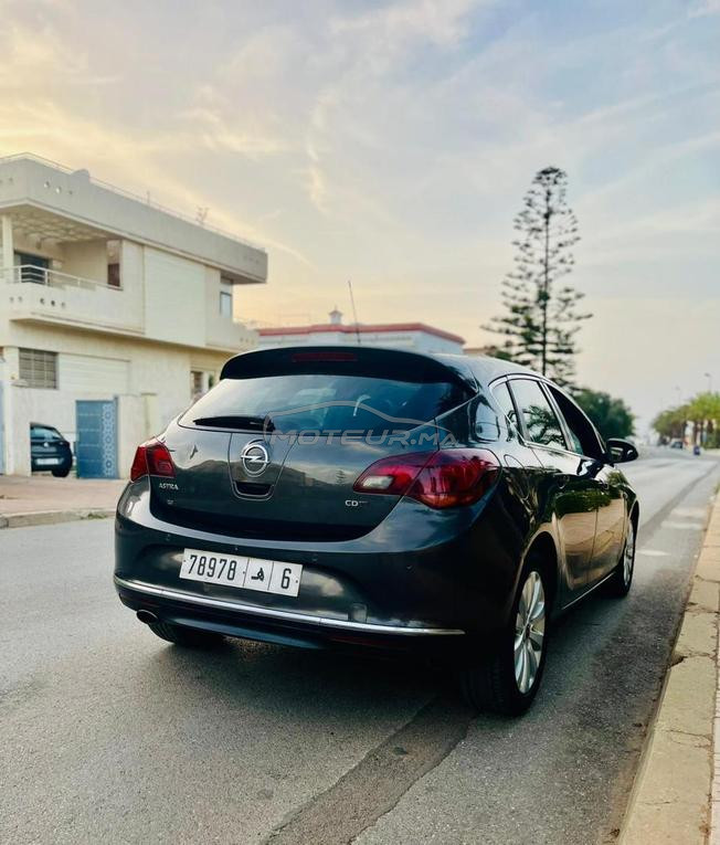 Opel Astra Diesel Manuelle 2016 à Rabat