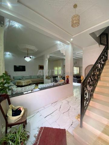 منزل جميل للبيع في منزه عين عتيق