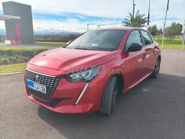 Peugeot 208 Diesel Manuelle 2023 à Marrakech