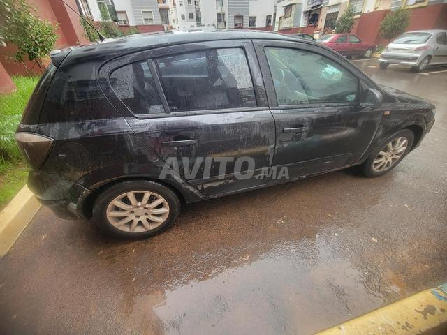 أوبل أسترا ديزل يدوية 2007 في الدار البيضاء - 2