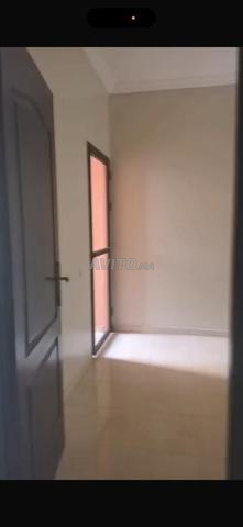 شقة في الطابق الأول للبيع