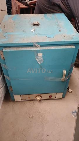 étuve bactériologique Gemmy IN-601.