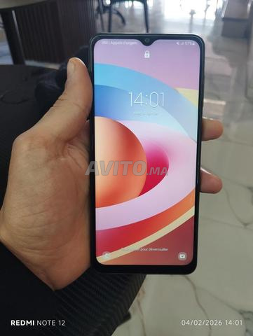 Samsung Galaxy A12 / 64g comme neuf