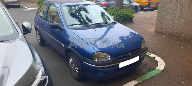 Opel Corsa Essence Manuelle 1996