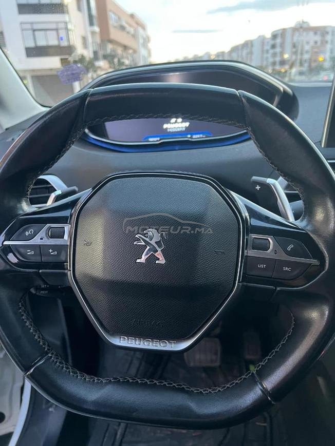 Peugeot 3008 Essence Automatique 2019 à Agadir