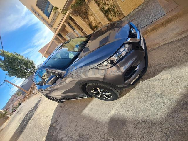 نيسان قاشقاي للبيع