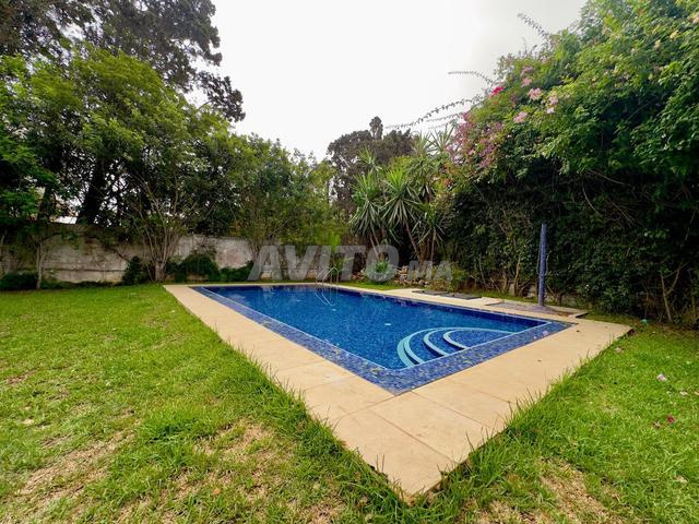 À louer villas au Coeur de Anfa - 1000m2