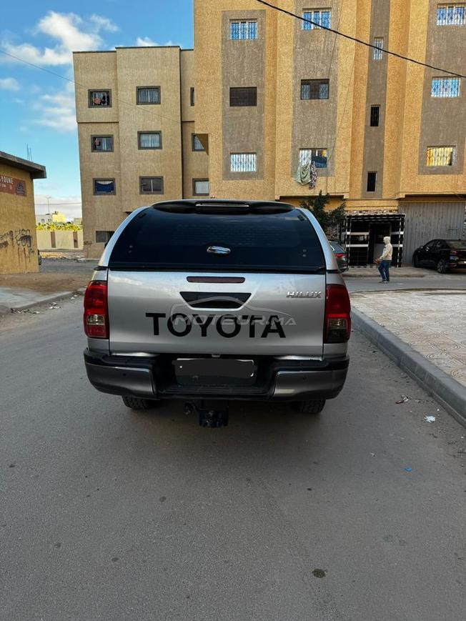 tayota hilux