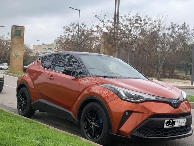 Toyota hybrid C-HR 2021