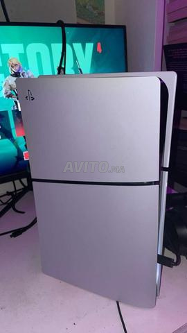 ps5 slim casiment jamais utilise - 2