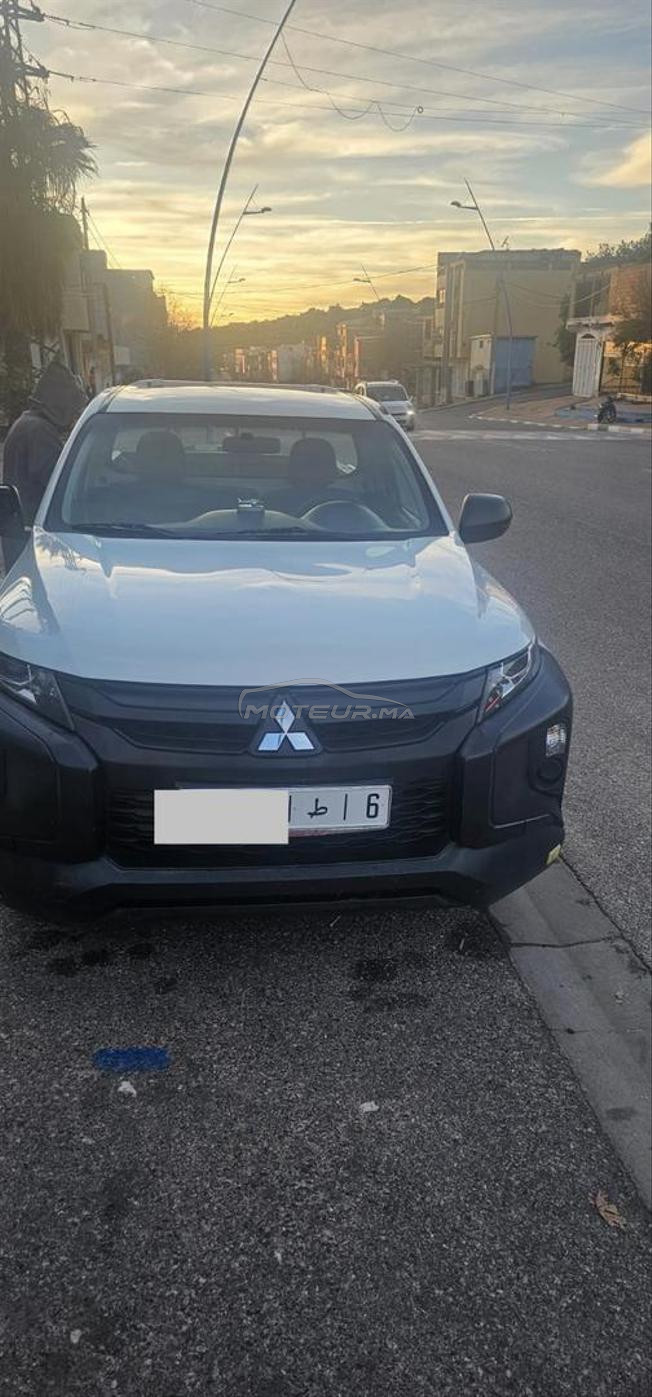 MITSUBISHI NEUFS 
