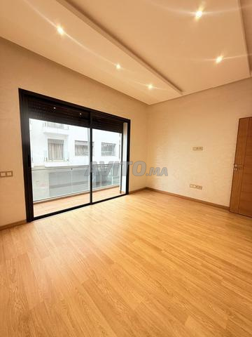 شقة للبيع 122 متر مربع في الدار البيضاء - 2