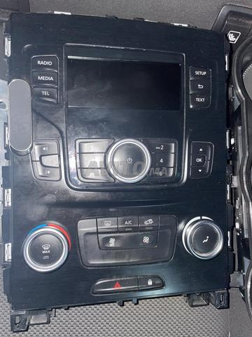 جهاز راديو وغطاء عداد رينو ميغان 4 - 2