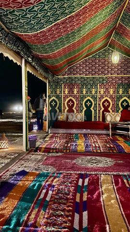 Tente robuste et élégante pour tous types d'événements