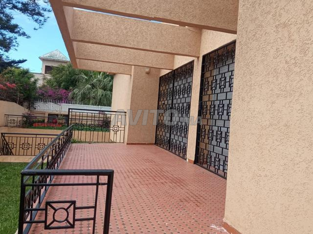 فيلا كاملة للإيجار في بارك المحمدية - 2