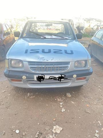 Isuzu picoub 7jla en bon état