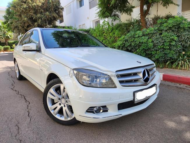 Mercedes-Benz 220 Diesel Automatique 2010 à Fès
