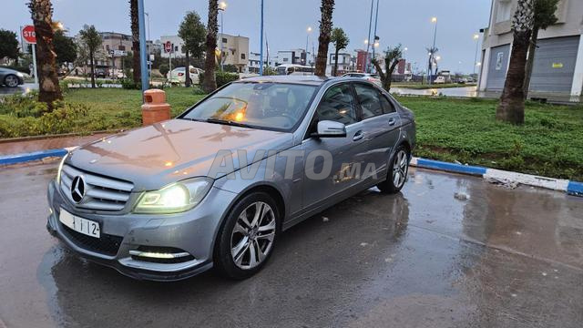 مرسيدس بنز الفئة سي ديزل أوتوماتيكية 2012