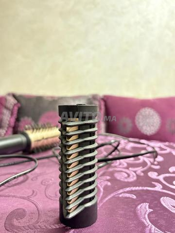 Babyliss مع ملحقاتها وحقيبتها