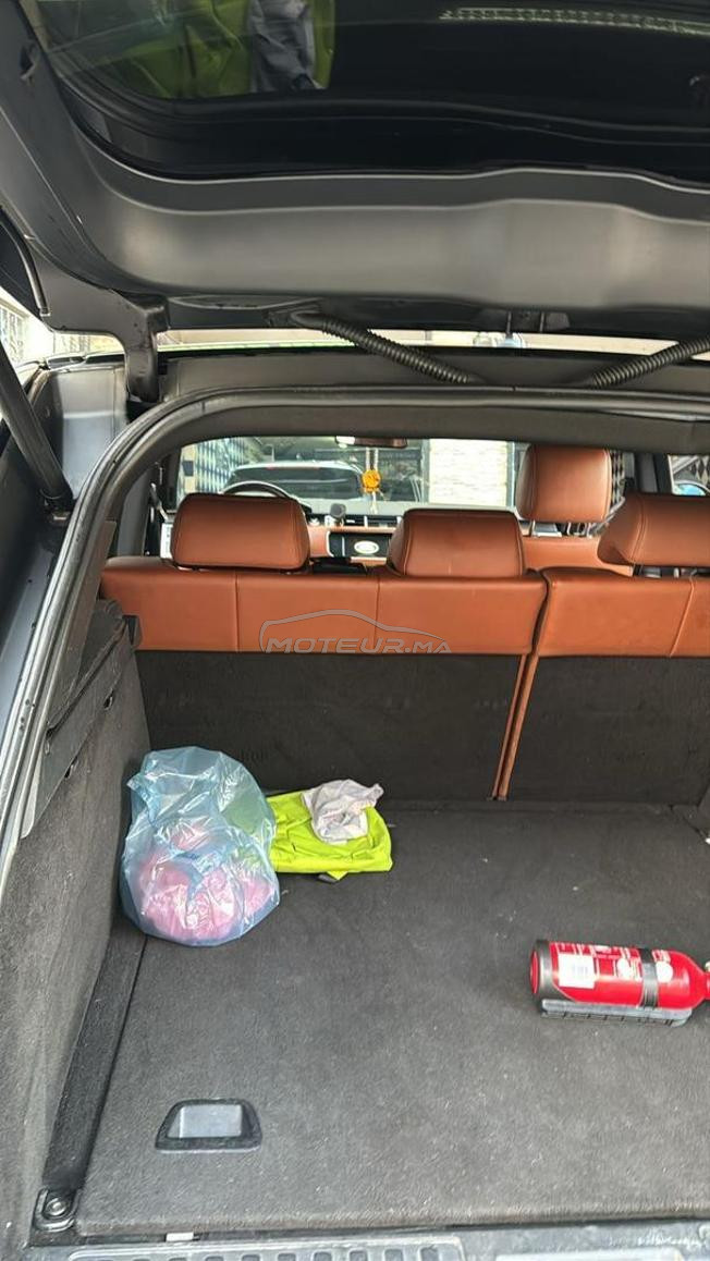 Range Rover nbi3 ba9a n9eya 